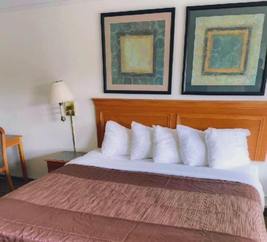 Rodeway Inn Huntsville Zewnętrze zdjęcie